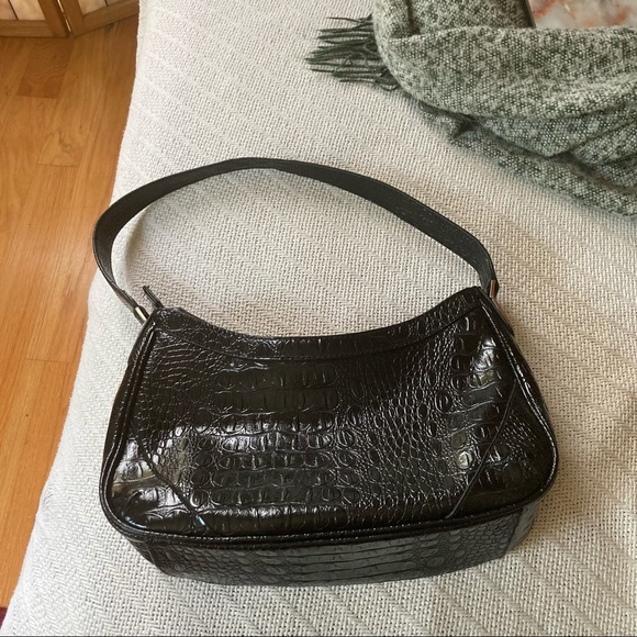 Liz & Co. Faux Crocodile Handbag - Picture 3 of 9